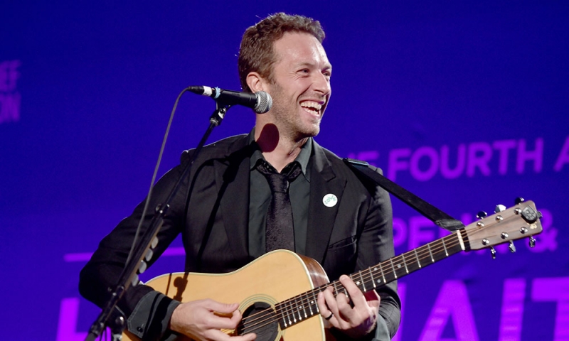 Chris Martin participe au "Help Haiti Home Gala"