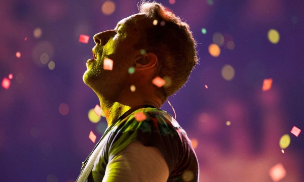 CNN: Ce que Coldplay a apporté à leurs fans philippins à Manille