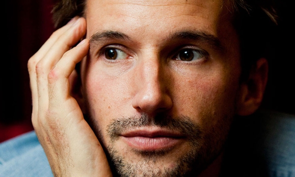 Interview - Mat Whitecross directeur de la vidéo Paradise